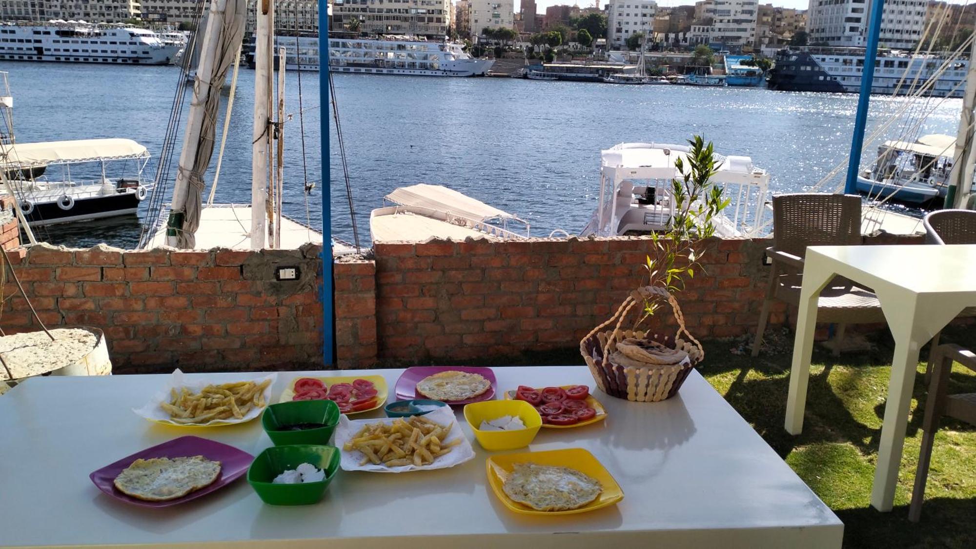 Onaty Narty Guest House Асуан Екстериор снимка